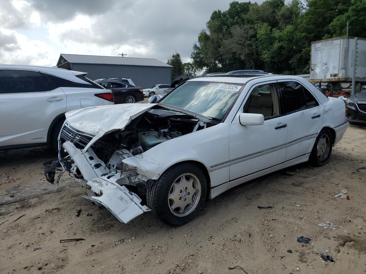 Vehicle photo