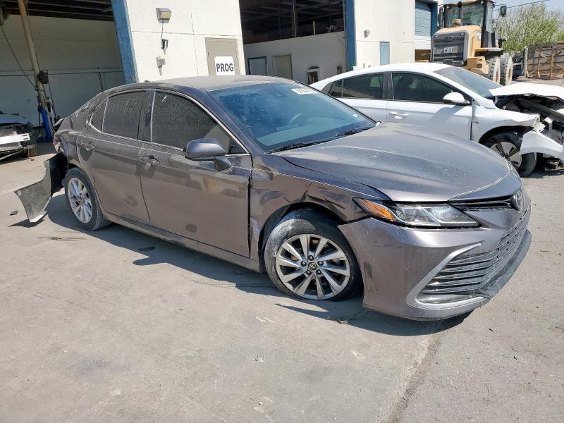2021 TOYOTA CAMRY LE 4T1C11AK5MU451922