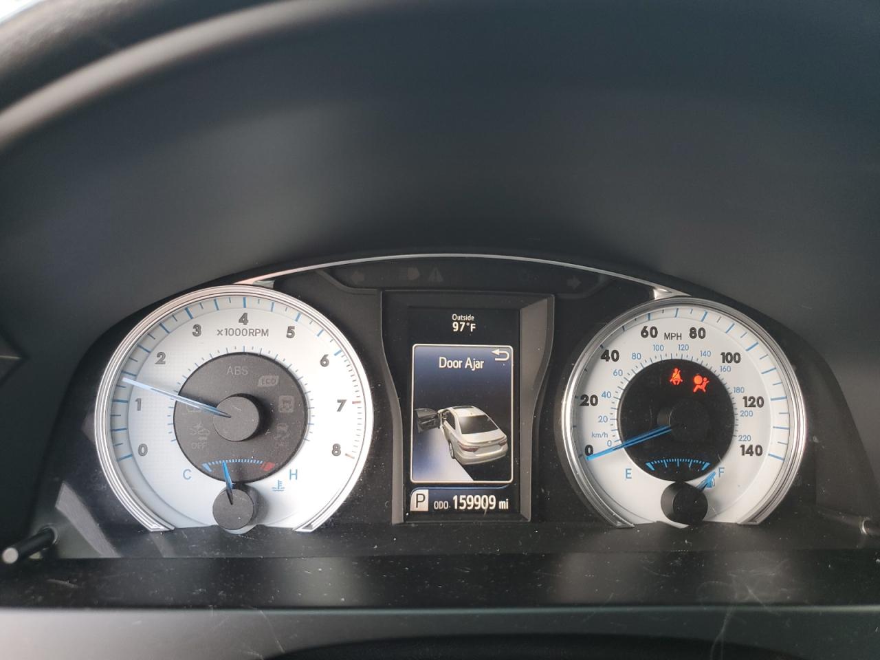Toyota Camry le 2016