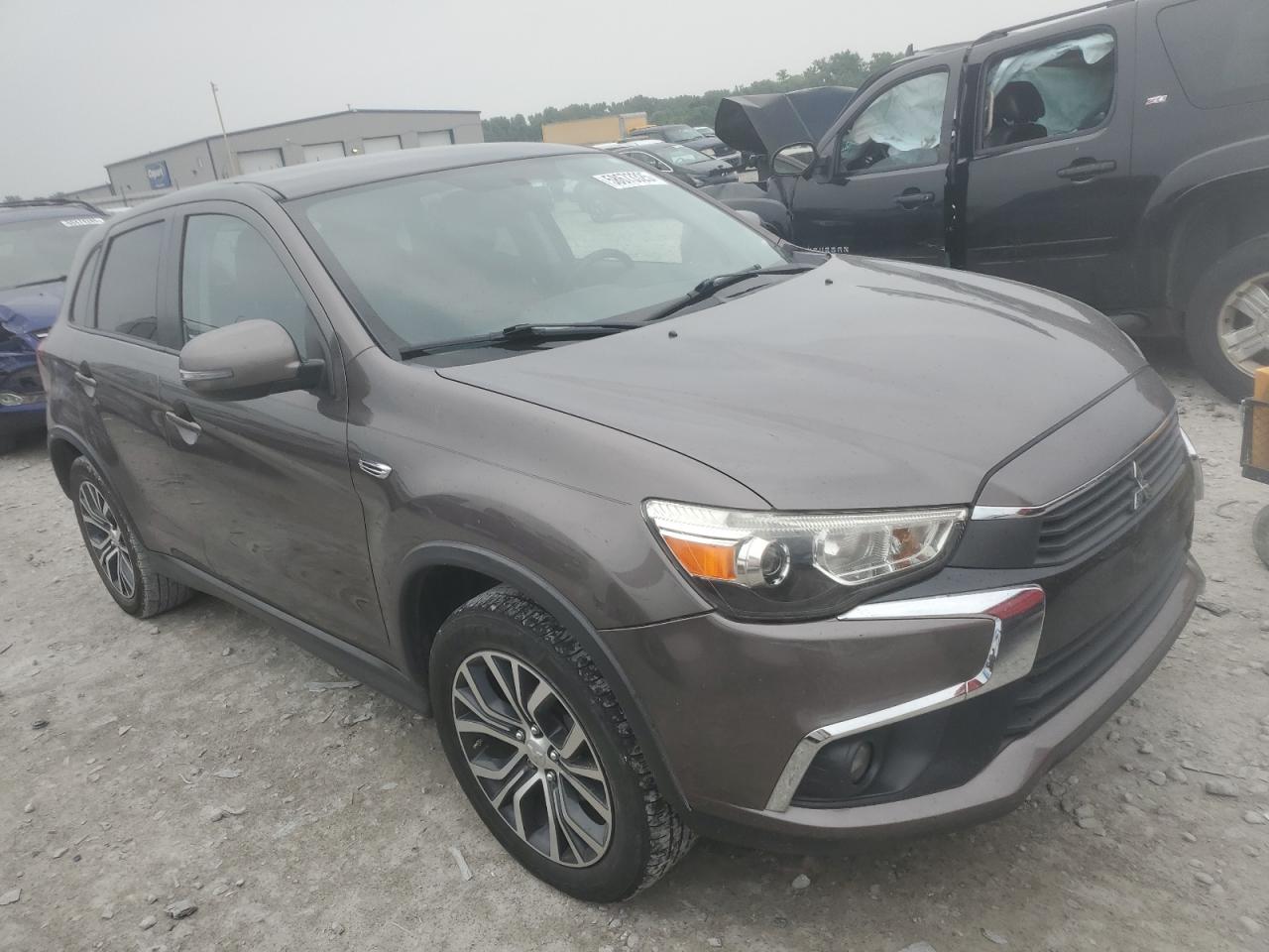 MITSUBISHI OUTLANDER ES