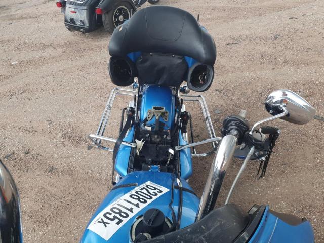 2011 HARLEY-DAVIDSON FLHTCU 1HD1FC413BB608334