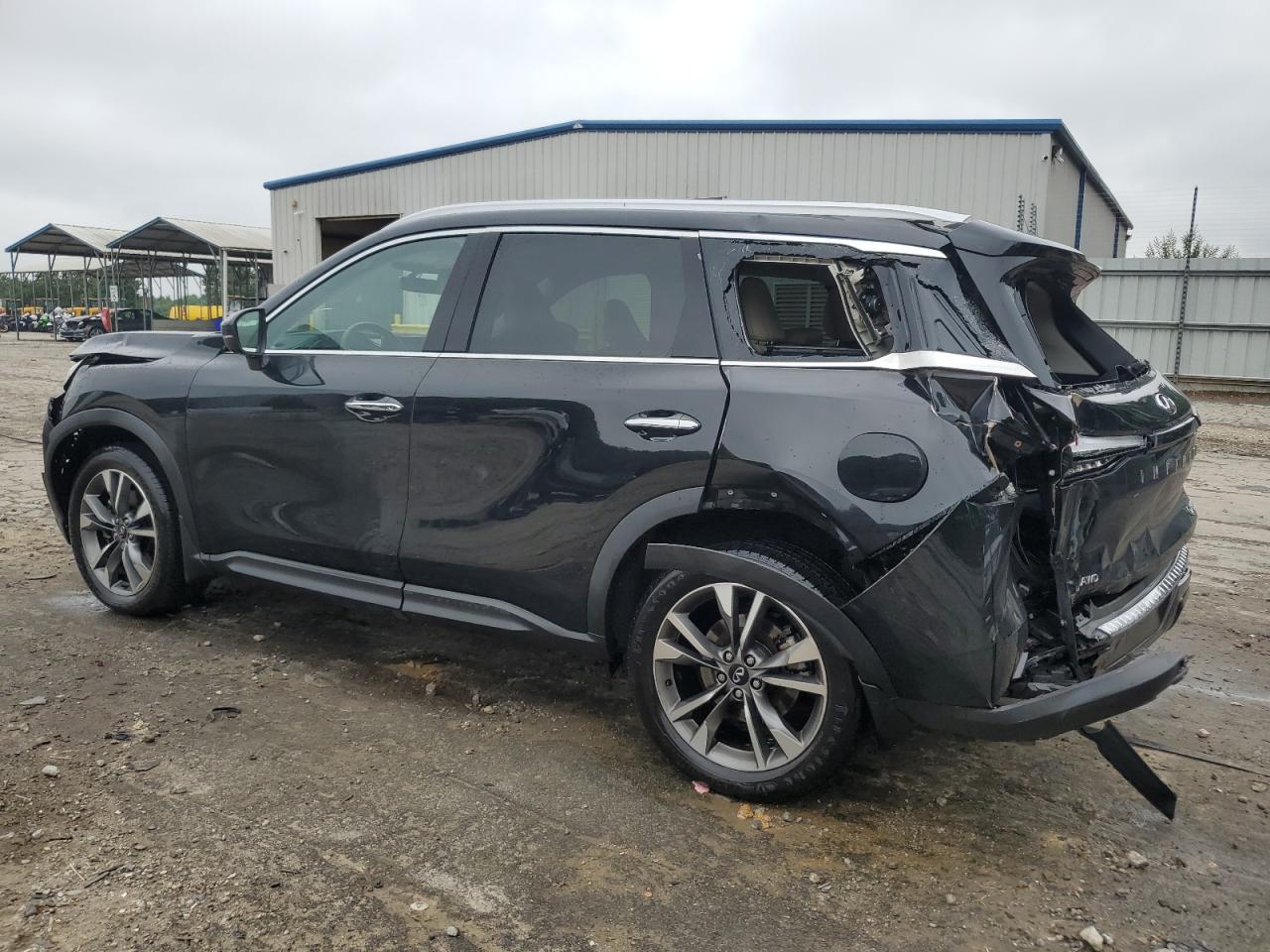 INFINITI QX60 2023