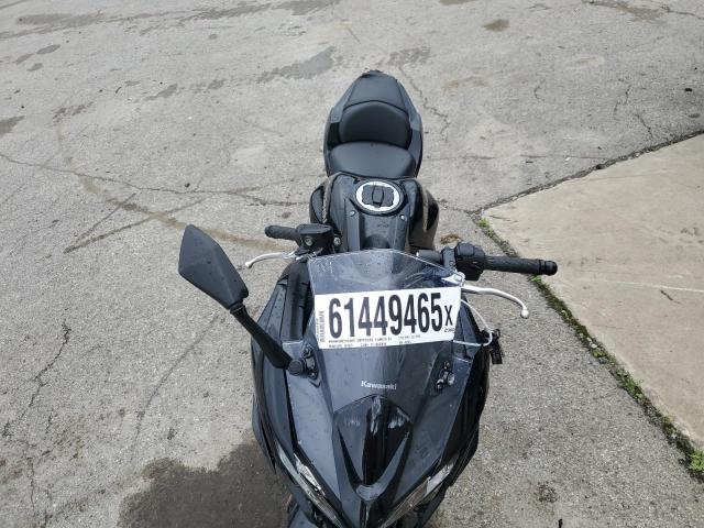 2025 KAWASAKI EX650 R ML5EXER1XSDAE3923