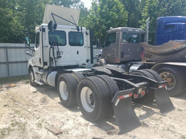 FREIGHTLINER CASCADIA 1 2018 white  diesel 3AKJHLDV1JSJT0838 photo #4