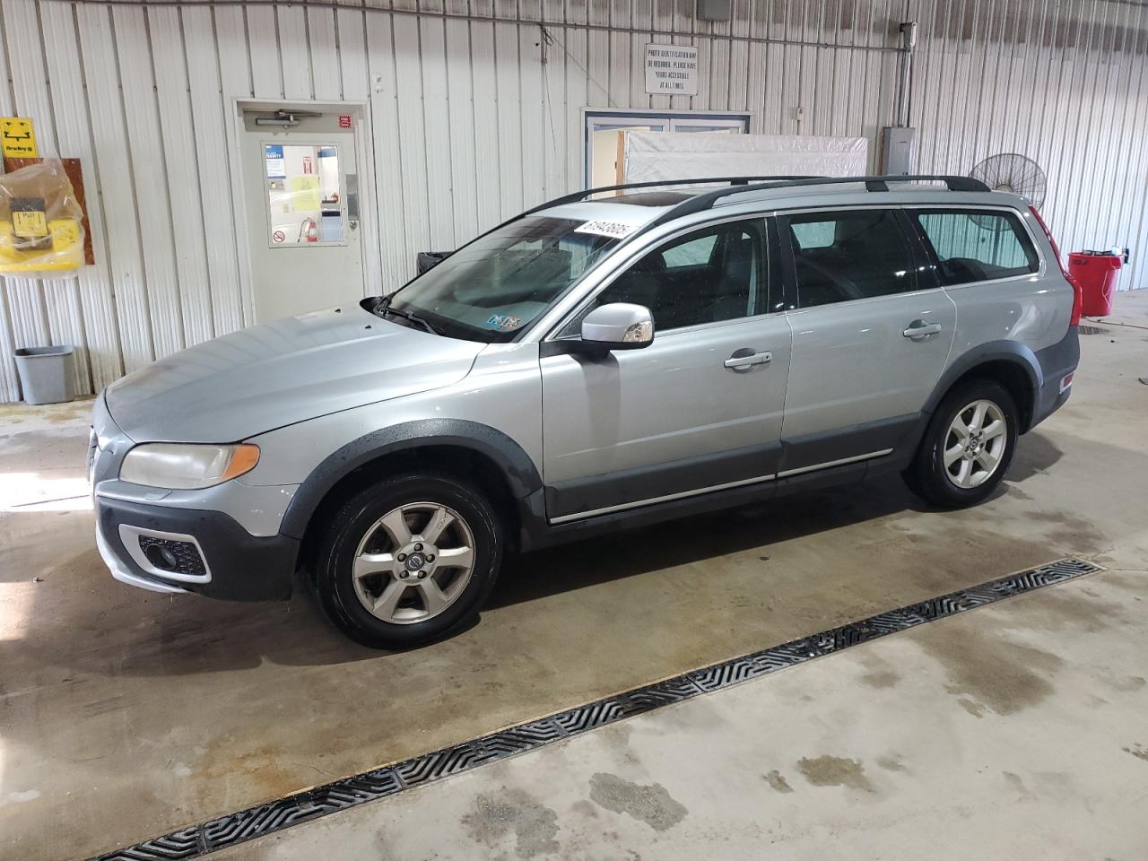VOLVO XC70 3.2