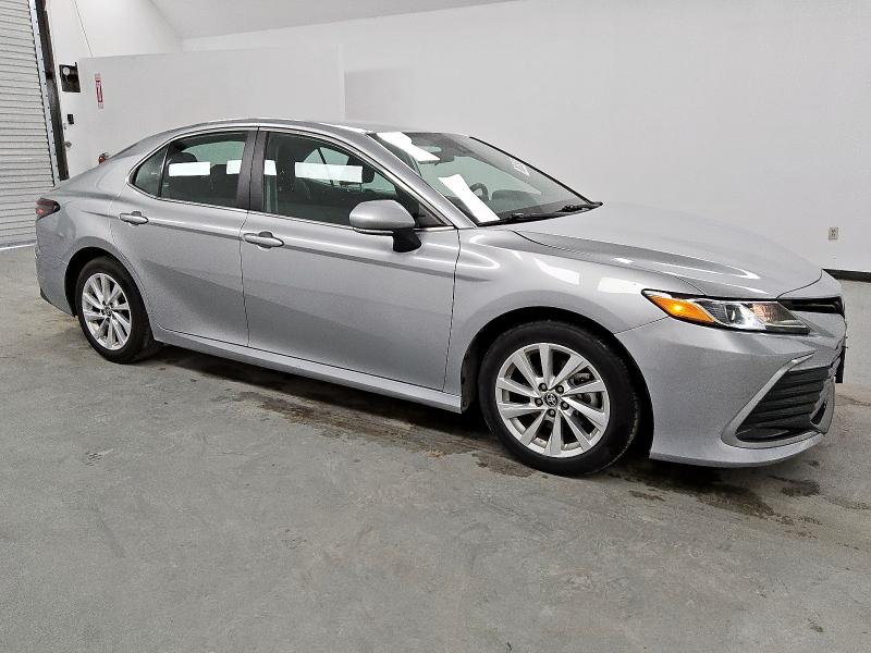 Vin: 4t1c11ak2pu800409, lot: 61694265, toyota camry le 20234