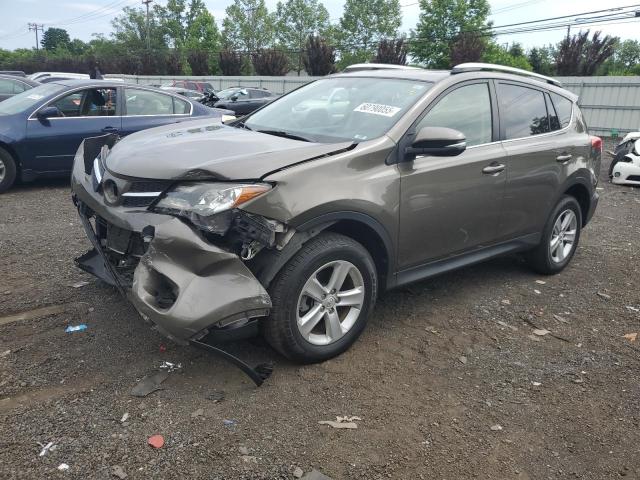 2014 TOYOTA RAV4 XLE - JTMRFREV5ED068471