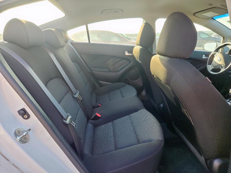 2018 KIA FORTE LX 3KPFK4A72JE202516