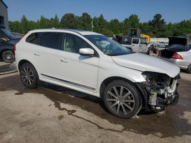 2015 VOLVO XC60 T5 PR YV440MDK1F2683132