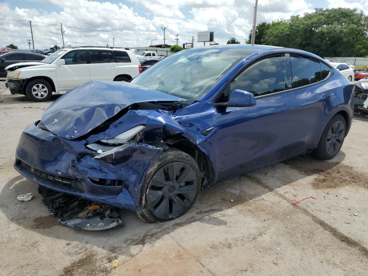 TESLA MODEL Y