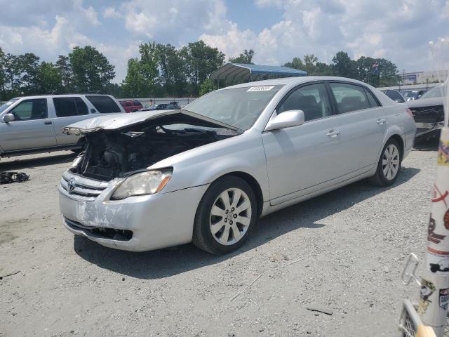 TOYOTA AVALON XL
