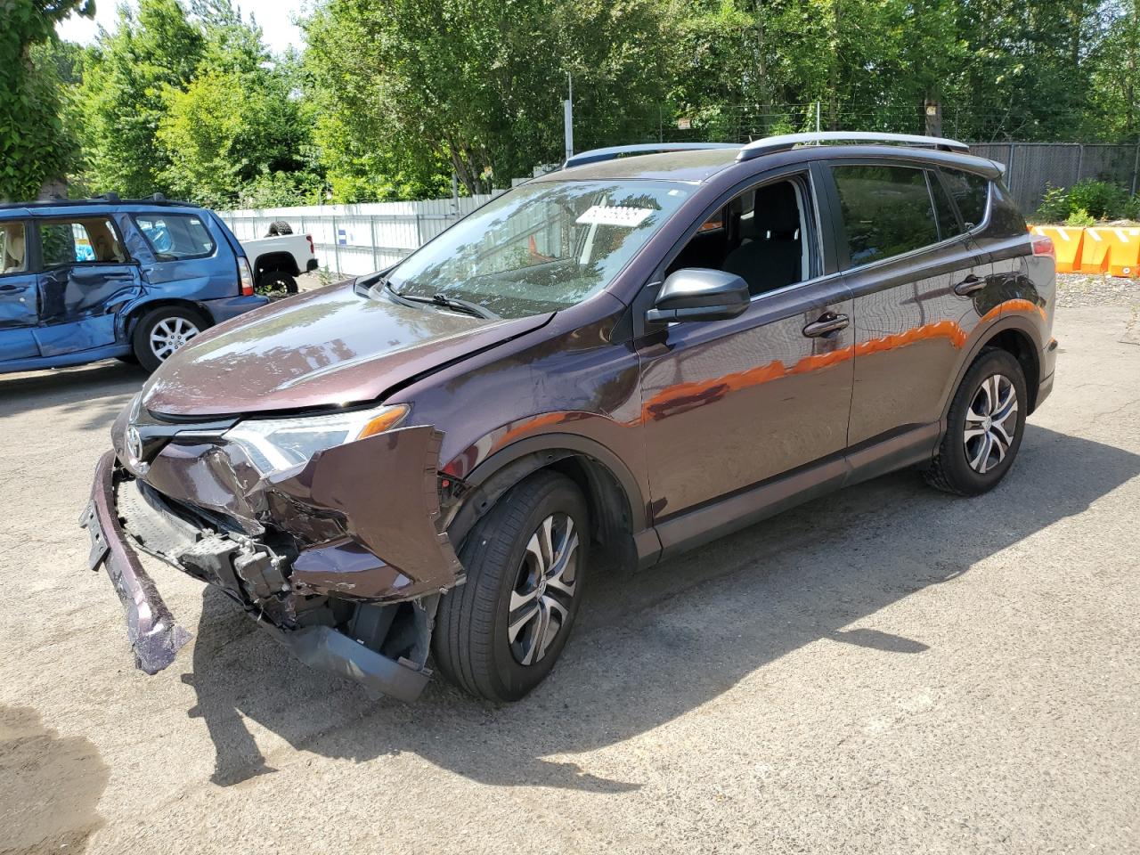 TOYOTA RAV4 LE