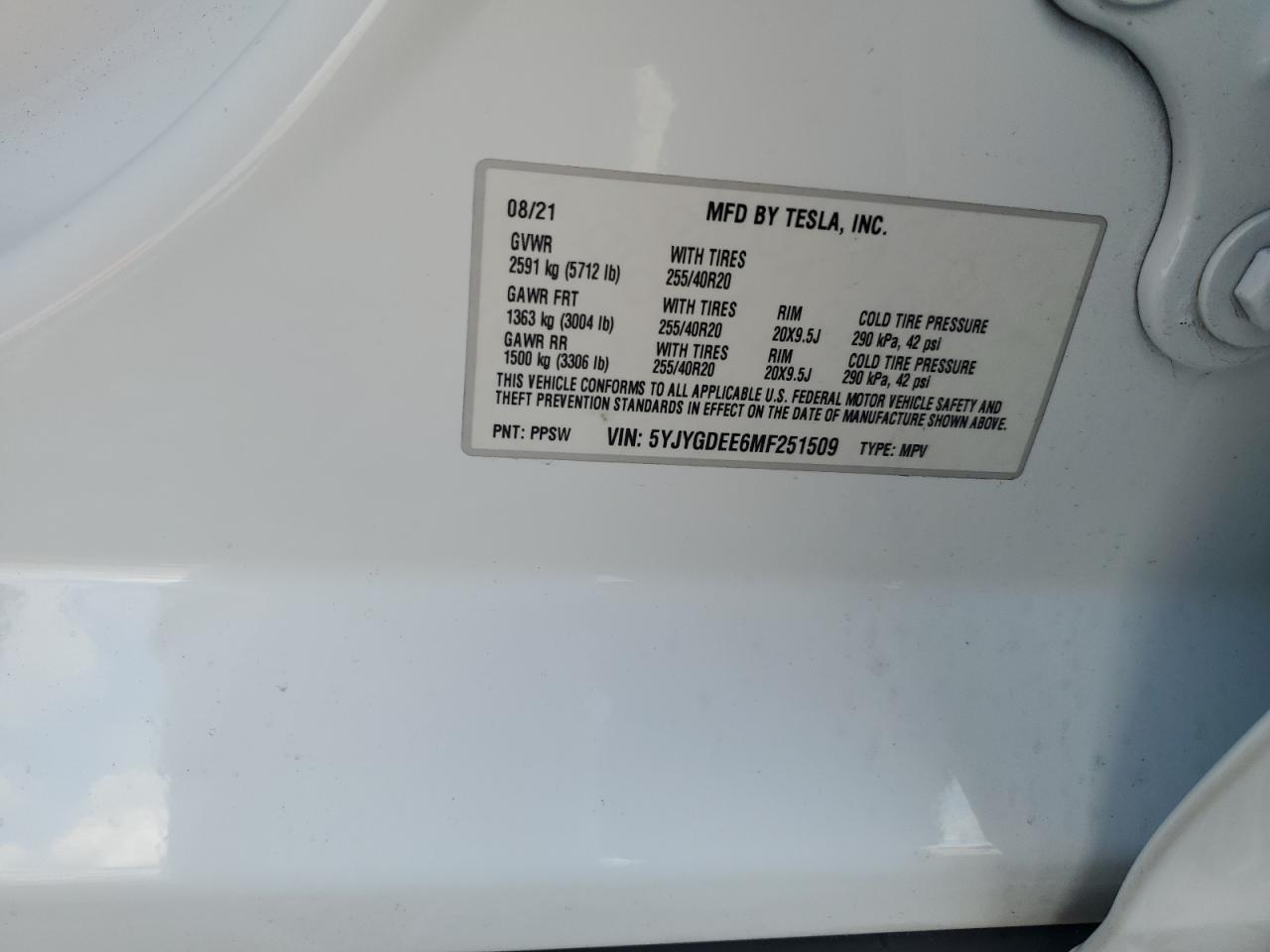 Tesla Model y 2021