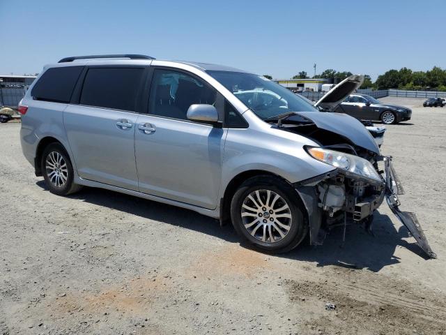 2018 TOYOTA SIENNA XLE 5TDYZ3DC7JS936890