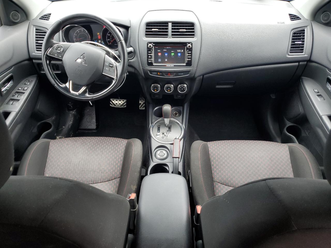 MITSUBISHI OUTLANDER ES