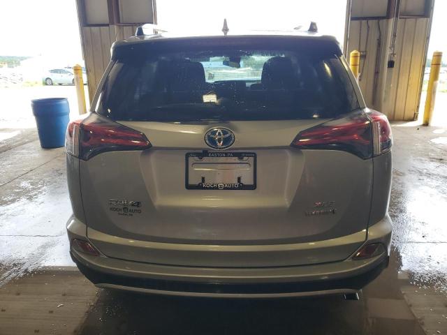 2018 TOYOTA RAV4 HV LE JTMRJREV9JD195569