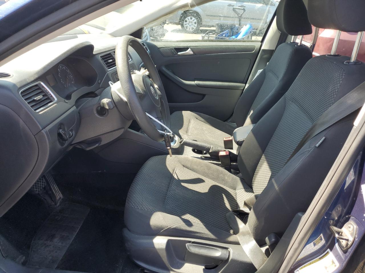 Volkswagen Jetta base 2014
