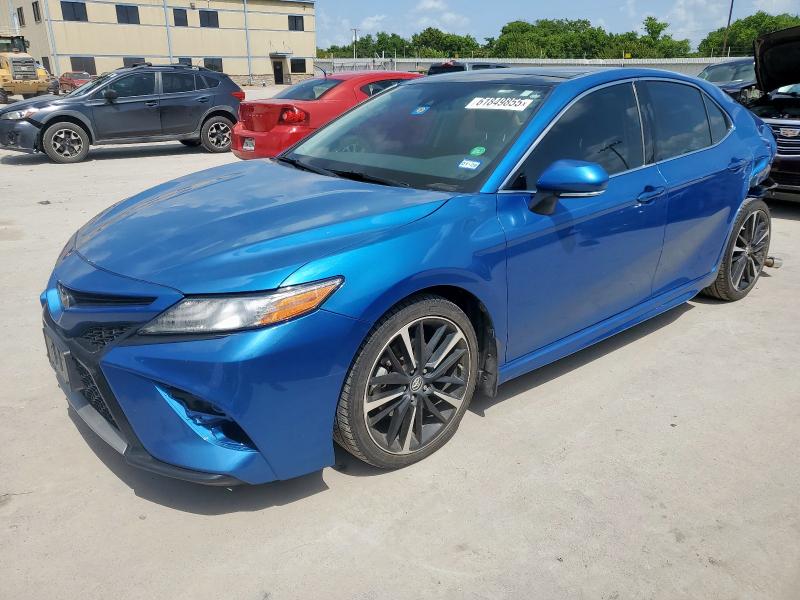 TOYOTA CAMRY XSE