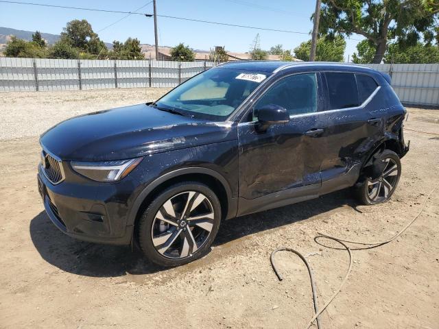 VOLVO XC40 PLUS