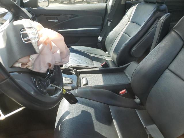 2018 HONDA PILOT TOUR 5FNYF6H98JB008115
