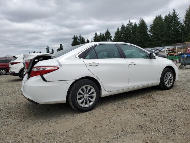 Vin: 4t1bf1fk2hu332561, lot: 60039135, toyota camry le 20173