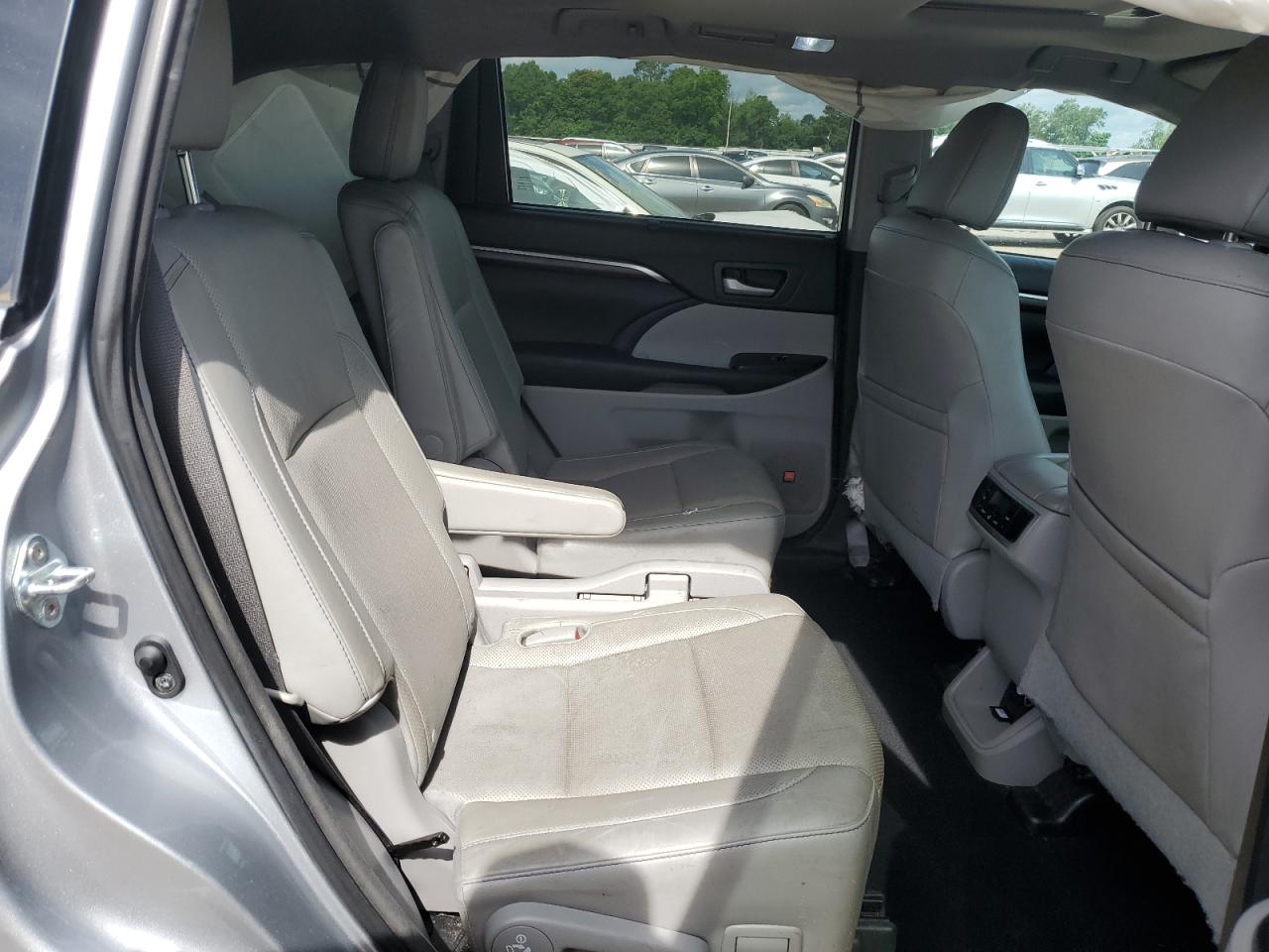 TOYOTA HIGHLANDER LIMITED