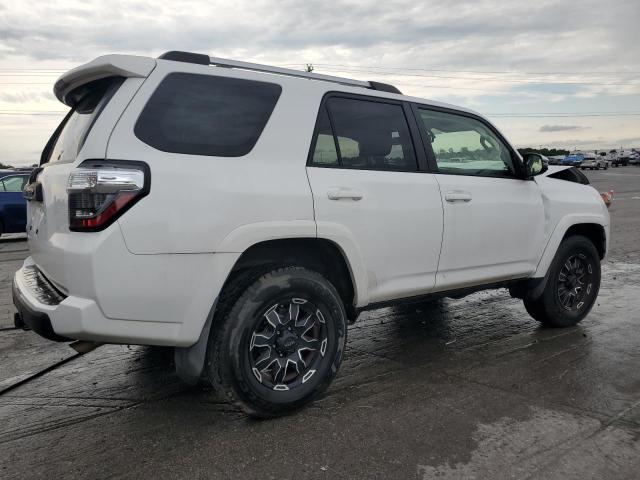 2016 TOYOTA 4RUNNER SR JTEBU5JR2G5307895