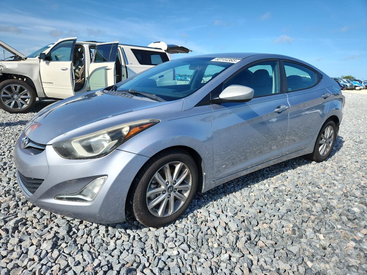 HYUNDAI ELANTRA SE