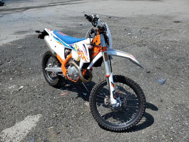 KTM 500 EXC F В красивом пластике