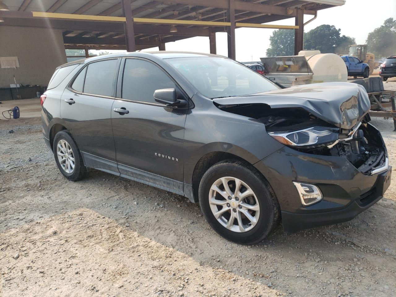 2GNAXHEV2J6161985 CHEVROLET EQUINOX 2018