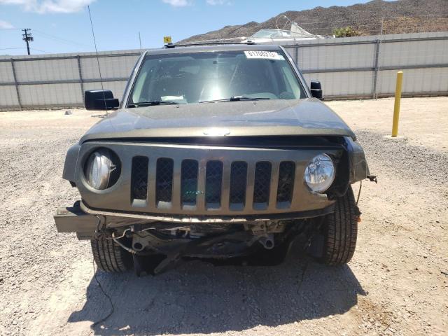 1C4NJPFB3GD570002 Jeep Patriot Latitude