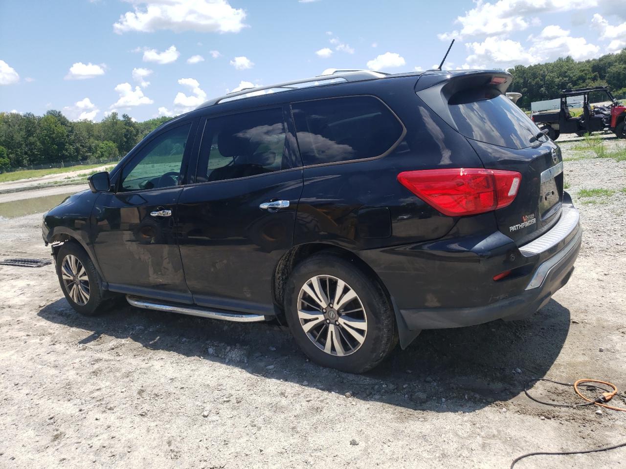 5N1DR2MN6JC621702 2018 Nissan Pathfinder S