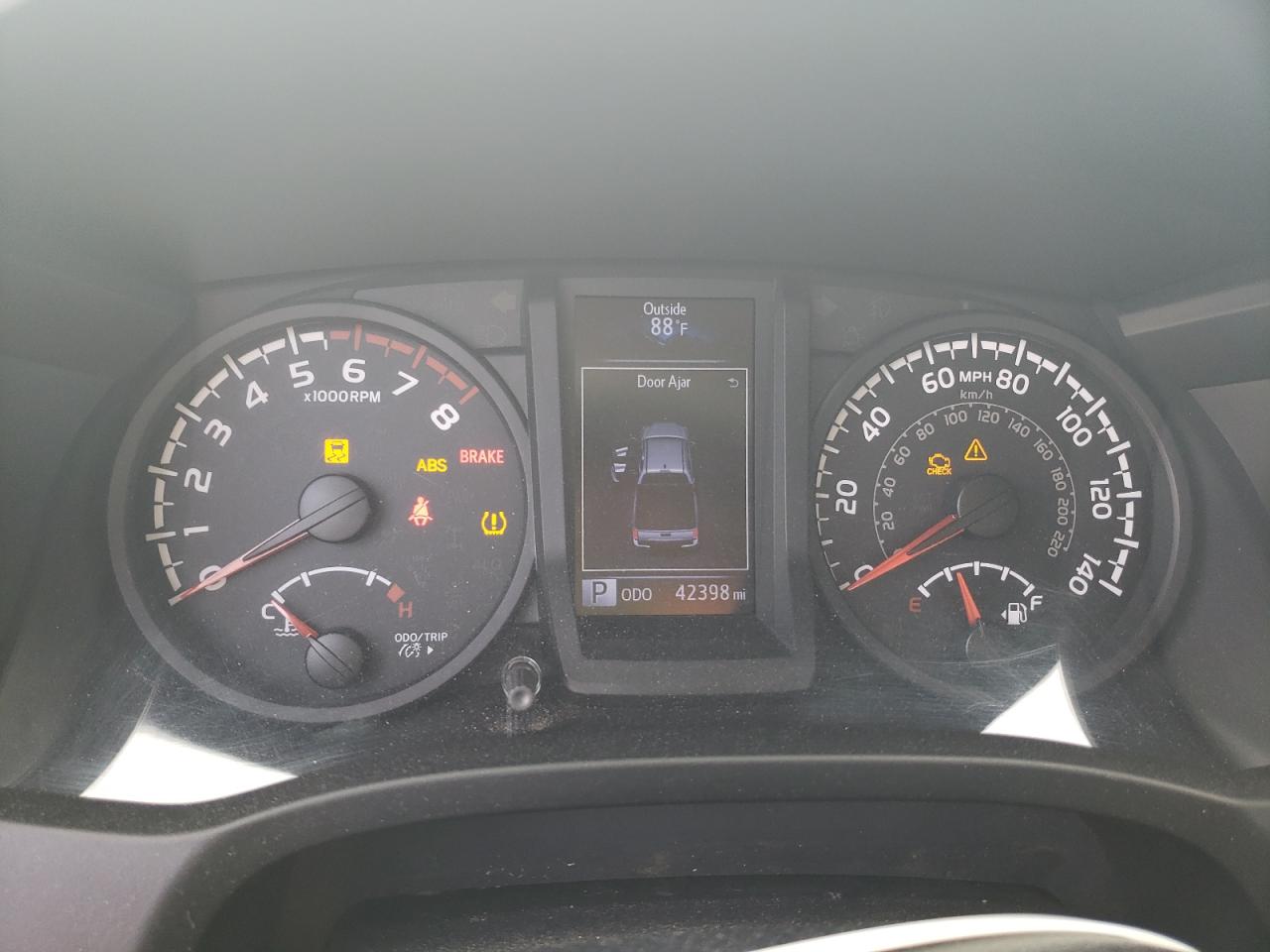 5TFAX5GN7JX109546 TOYOTA TACOMA 2018