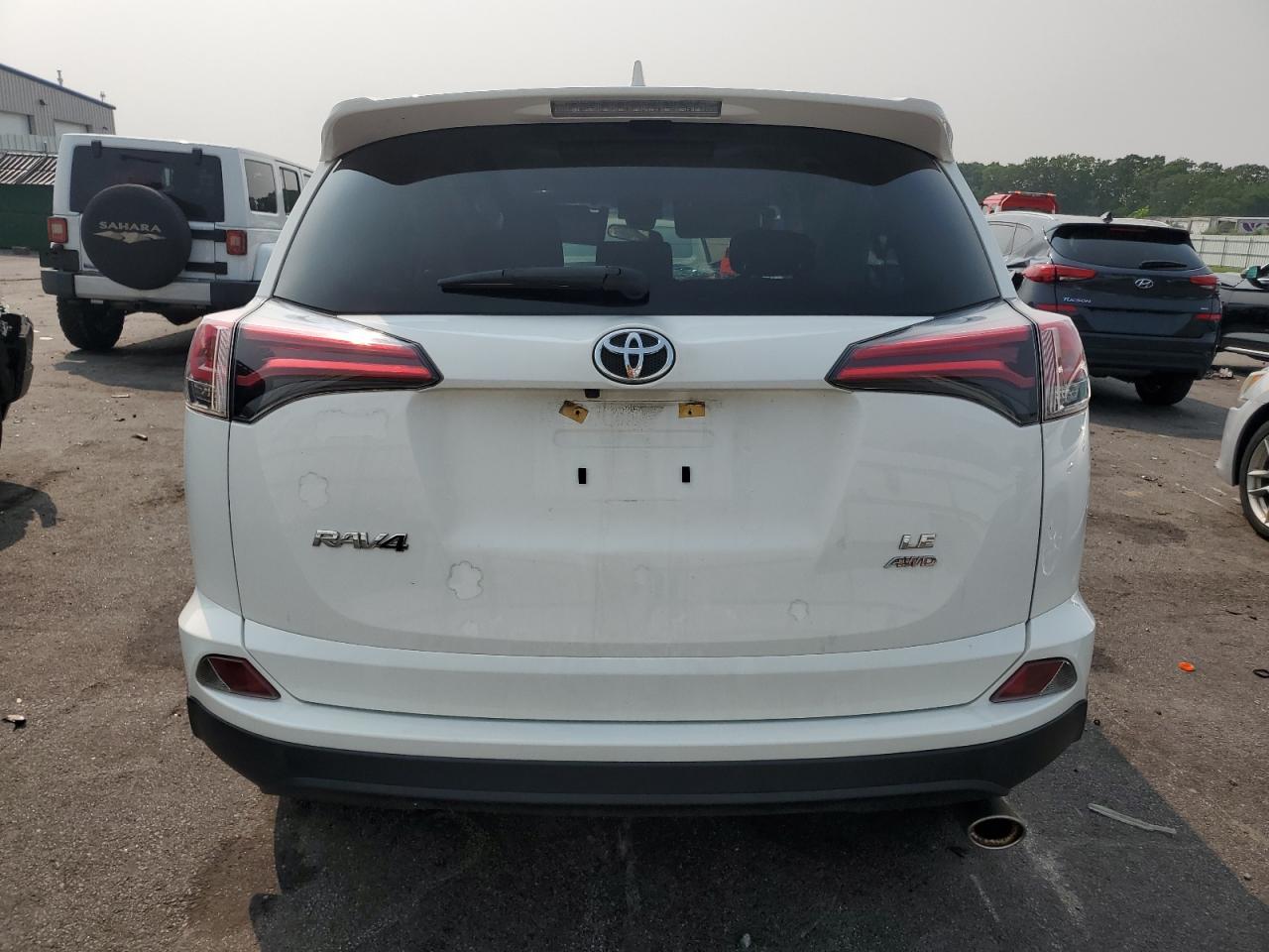JTMBFREV2JJ182344 TOYOTA RAV4 2018