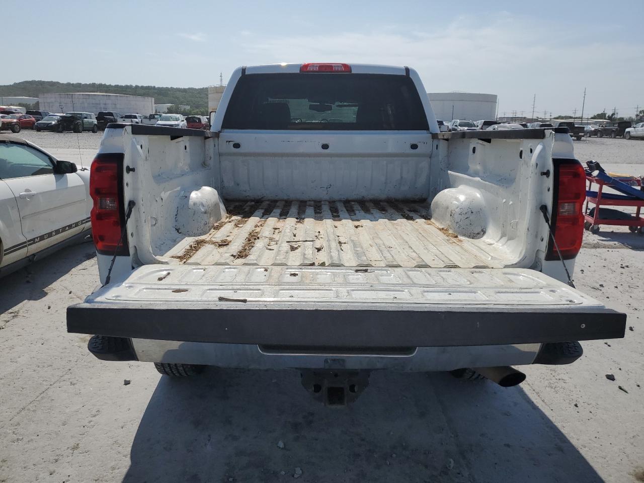 1GC1KUEG0JF277144 CHEVROLET ALL Models 2018