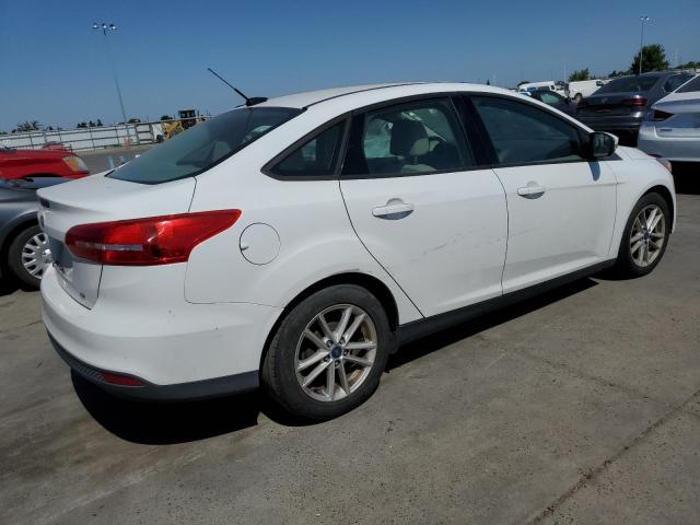 1FADP3F27FL325717 Ford FOCUS SE