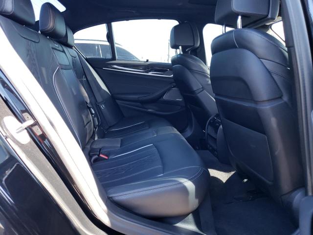 WBA13BK09MCG03215 BMW M550xi