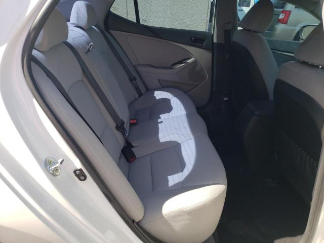 KNAGM4A70F5659260 KIA Optima Lx