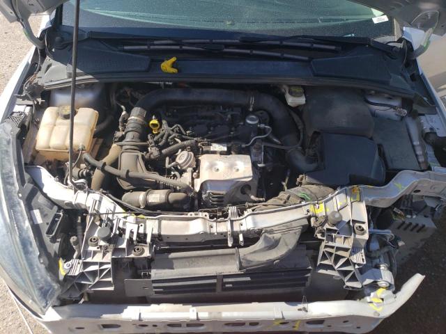 1FADP3FE8HL211335 Ford FOCUS SE
