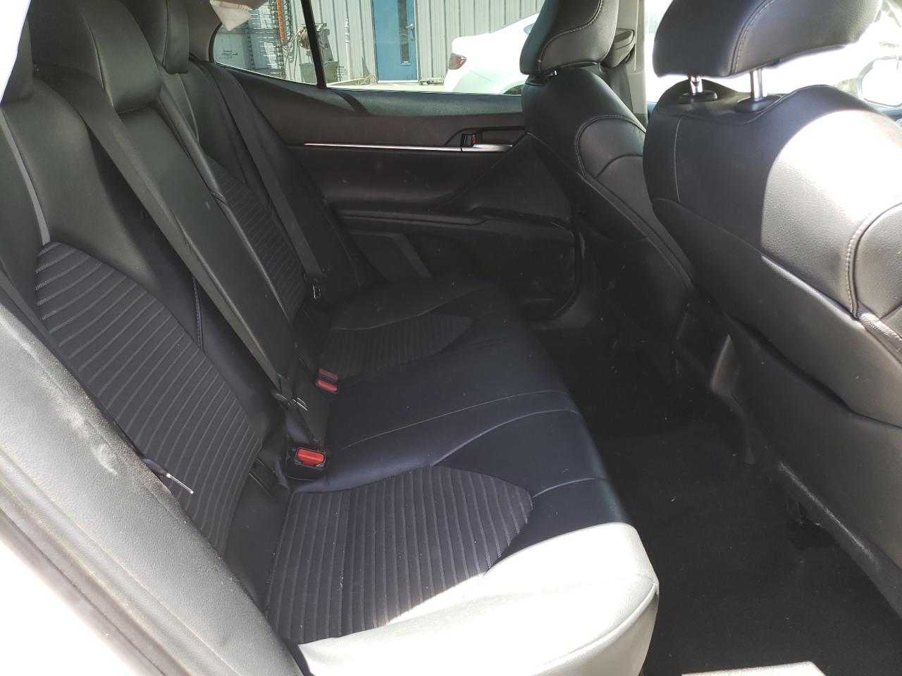 VIN: 4T1B11HK3KU794758 2019 TOYOTA CAMRY