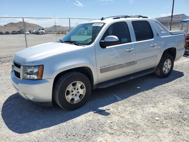 2013 Chevrolet Avalanche LS