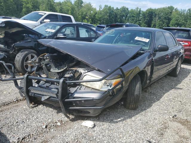 2003 Ford Crown Victoria 