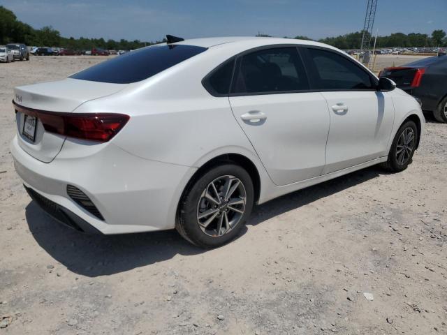 3KPF24AD7PE637790 Kia Forte LX 3