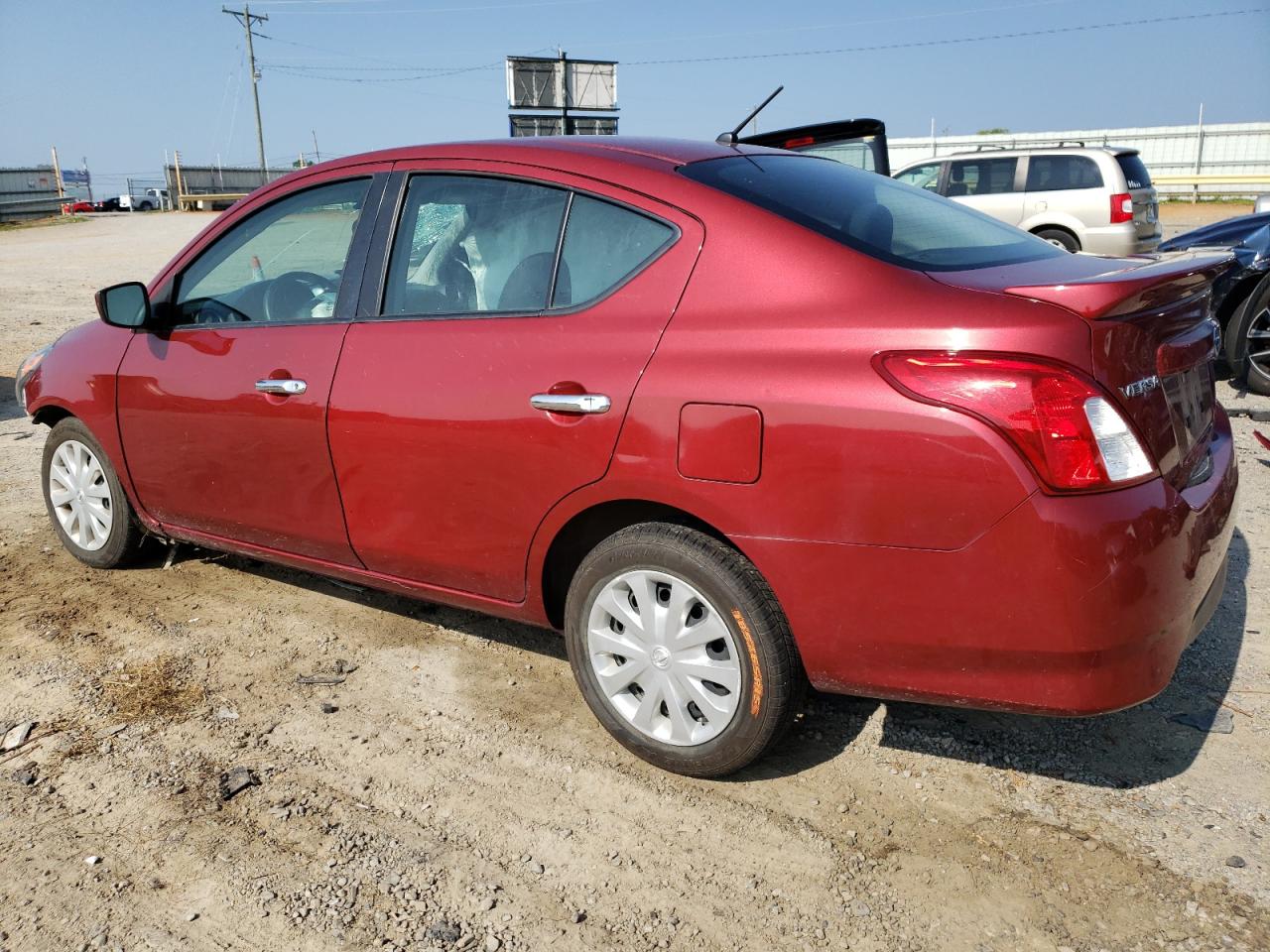 3N1CN7AP0KL861402 NISSAN VERSA 2019