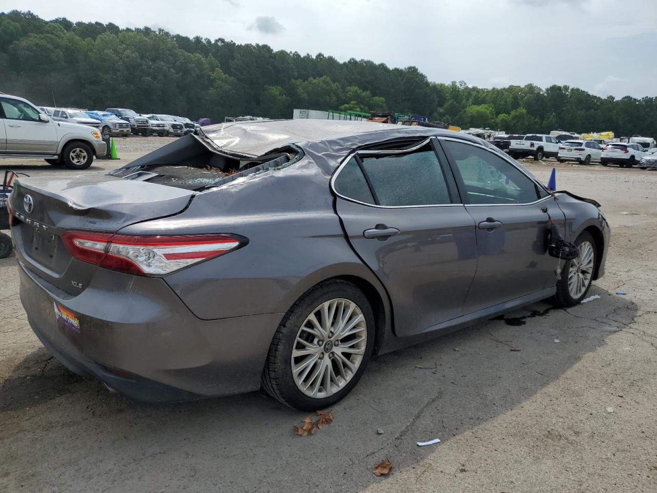4T1B11HK9JU514419 TOYOTA CAMRY 2018