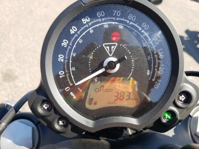 Triumph Bonneville Bobber Speedometer