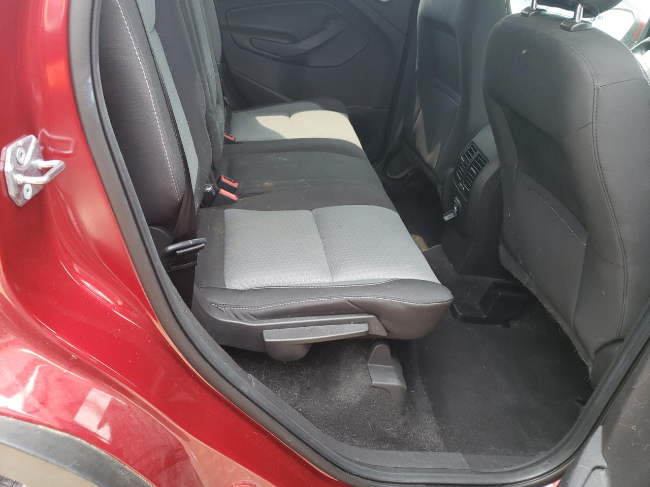 1FMCU0GDXJUC26983 FORD ESCAPE 2018