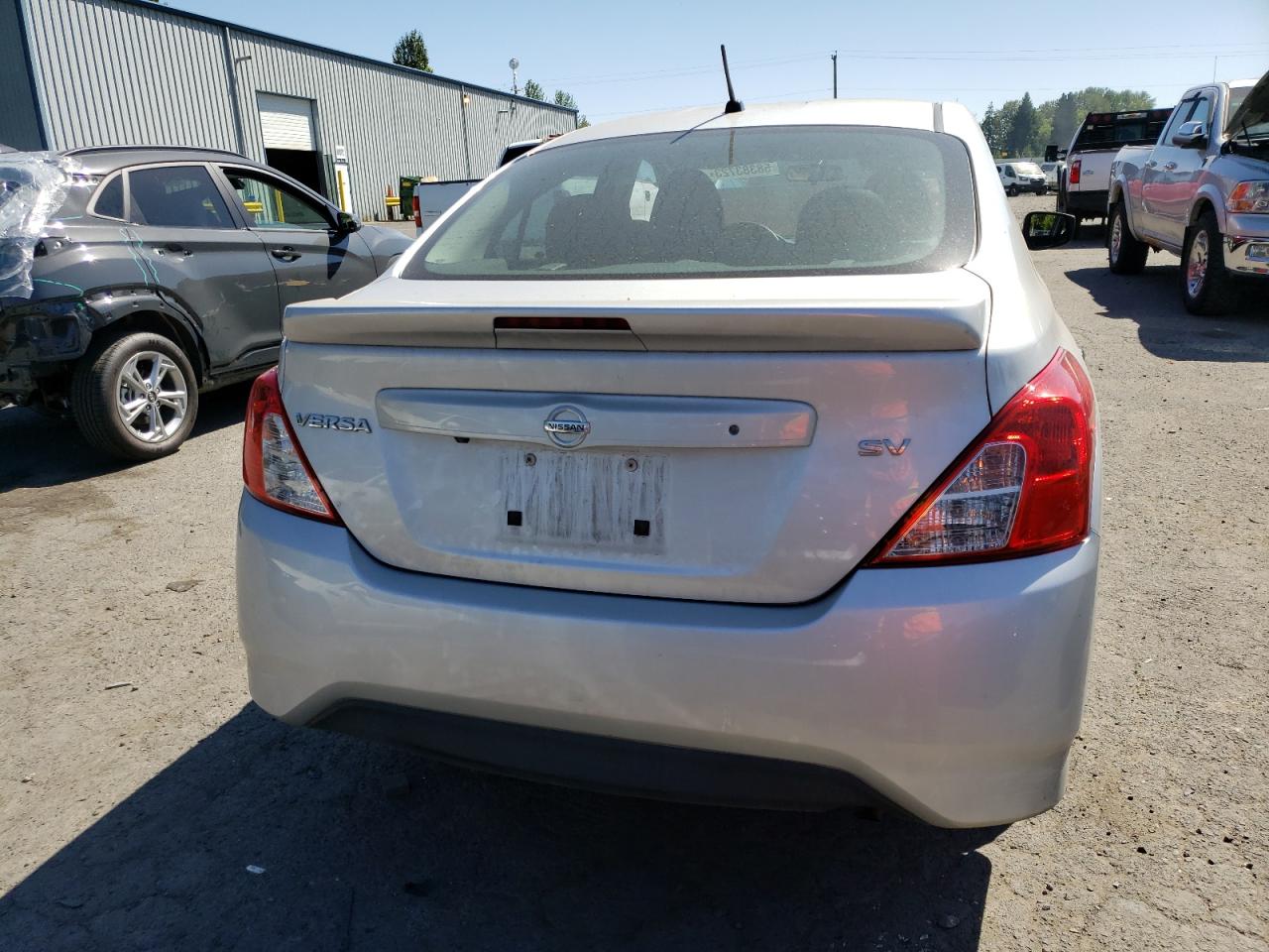 3N1CN7AP7KL879993 NISSAN VERSA 2019