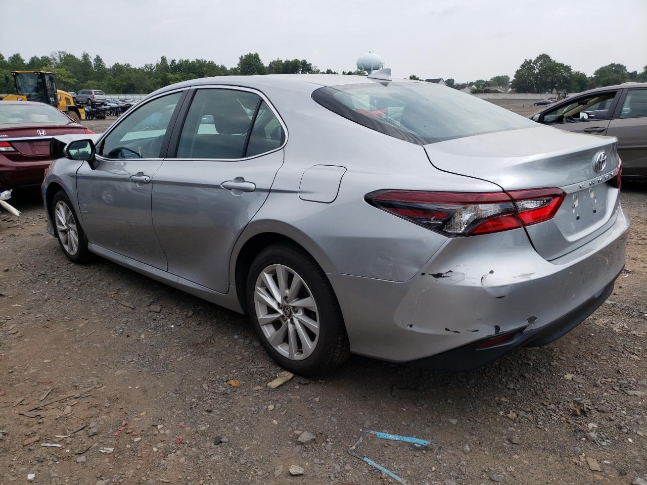4T1C11AK8MU610948 TOYOTA CAMRY 2021