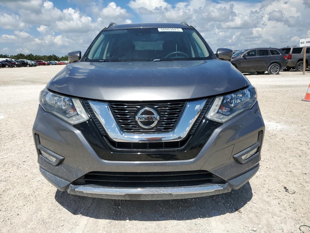 5N1AT2MT4JC800615 NISSAN ROGUE 2018
